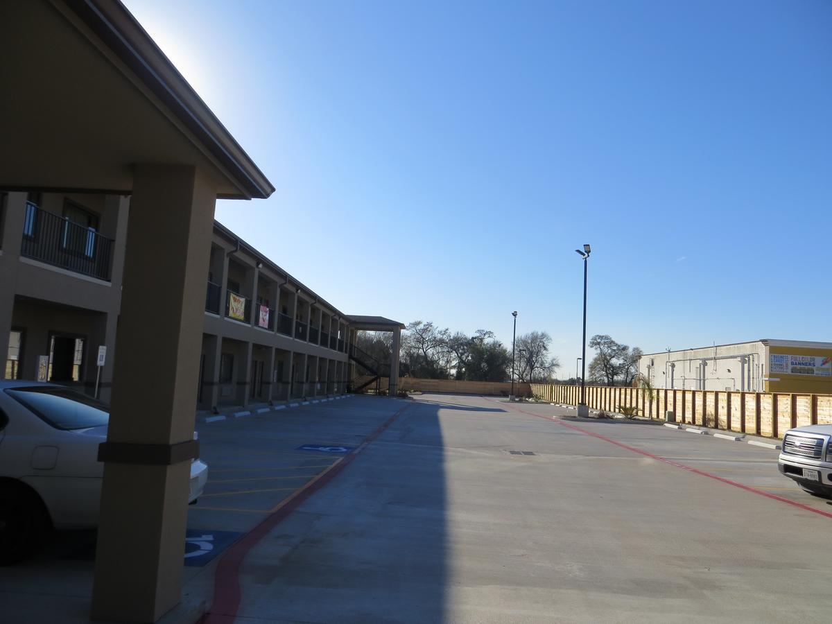 Palace Inn Richey Road Houston Exterior photo