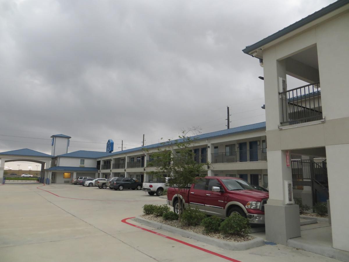 Palace Inn Richey Road Houston Exterior photo